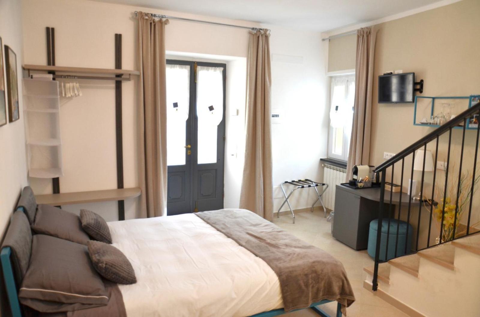 Pae Veciu Camera Privata Con Bagno มอนเตรอสโซ อัล มาเร ภายนอก รูปภาพ